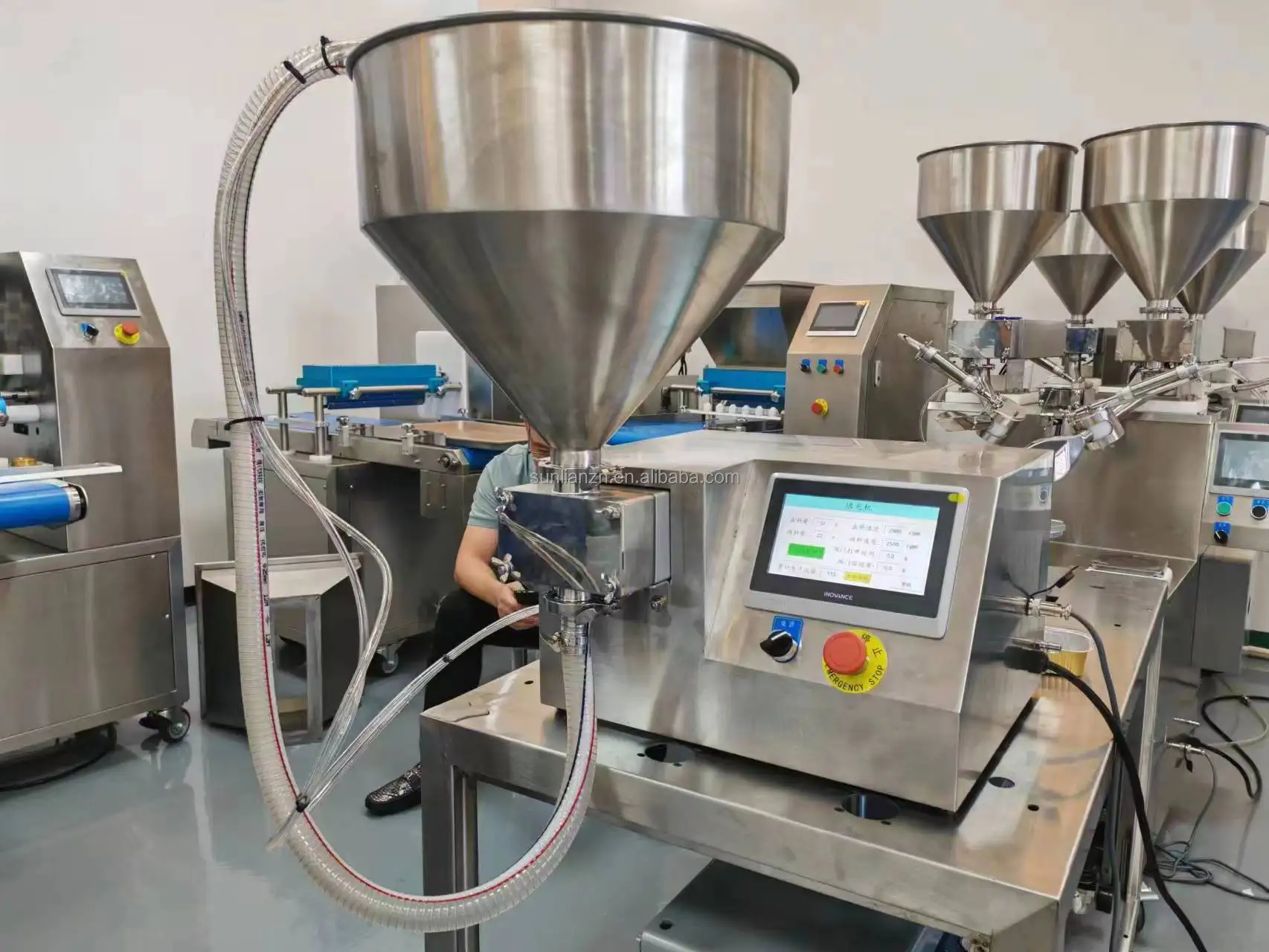 Small Premium  Tiramisu Cake Filling  Machine Croissant Bread Cream Chocolate Injecting Machine Hand Use