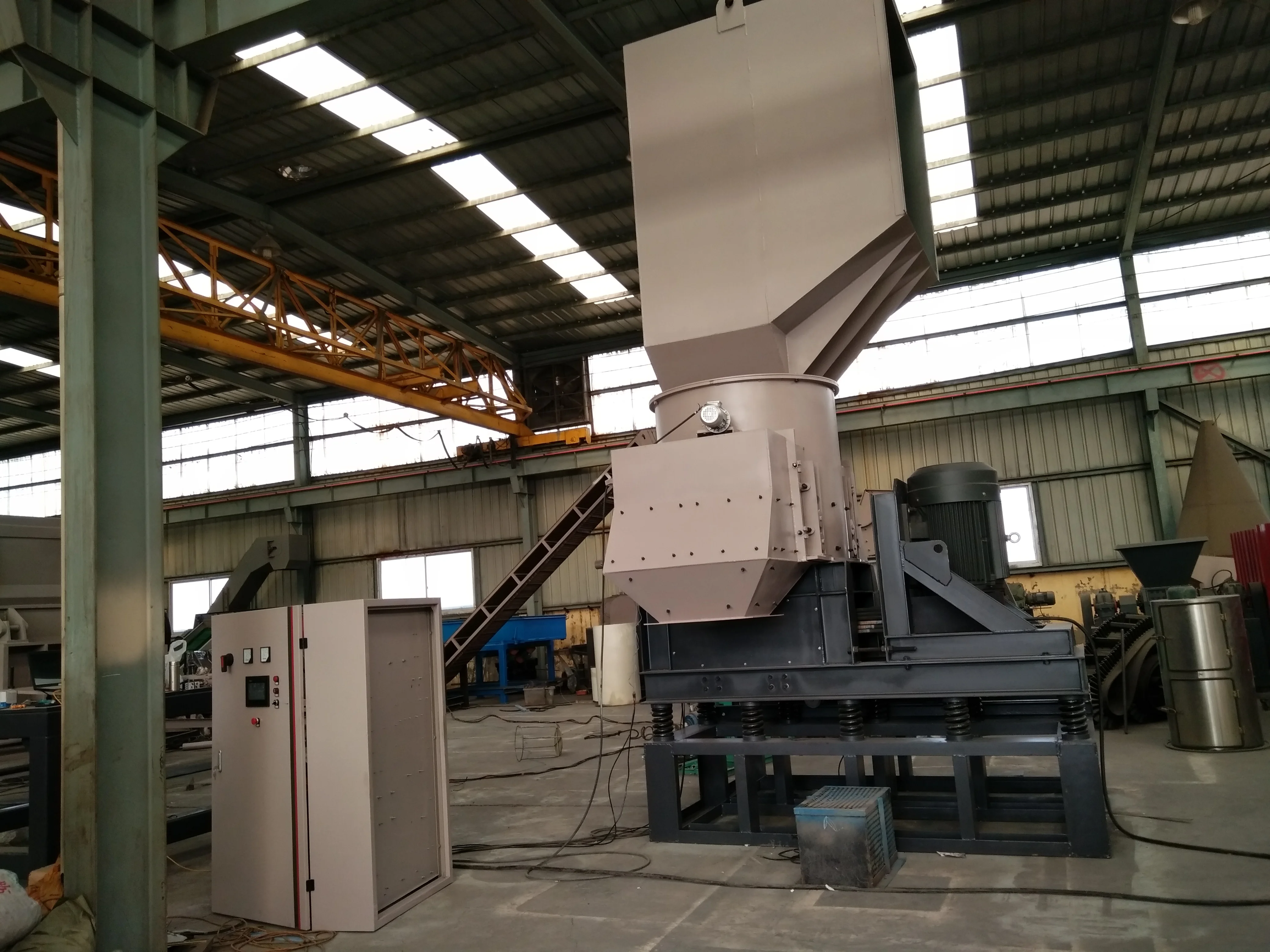 Vertical metal  Shredder  / chain shredder / scrap metal crusher on sale