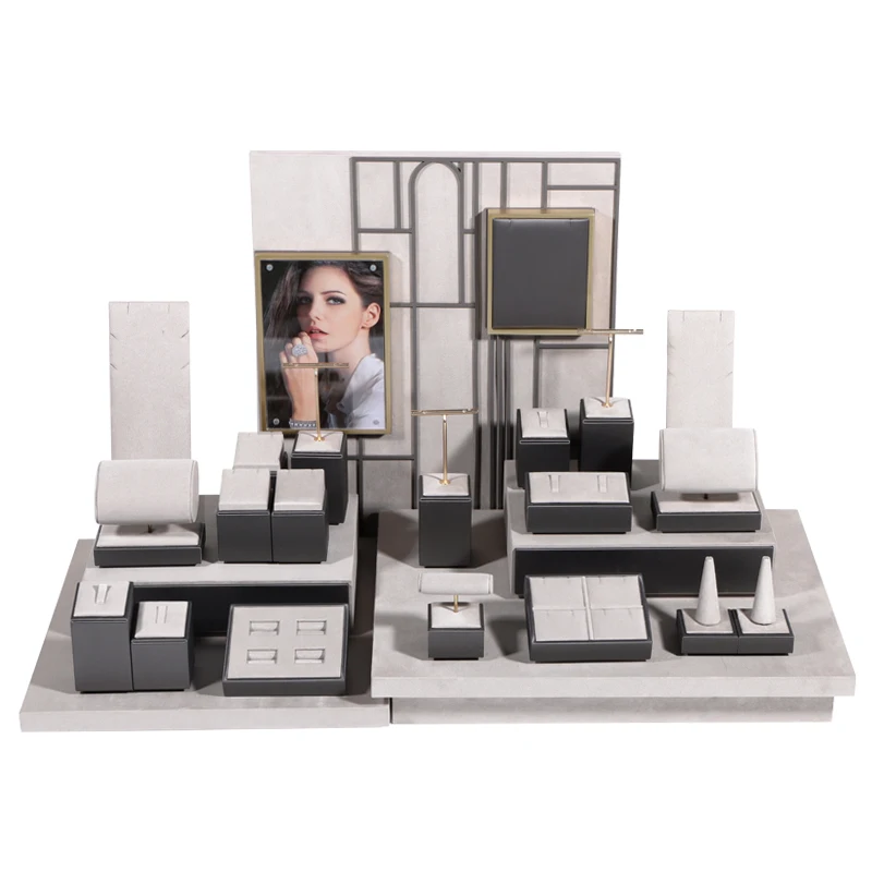 ROMI luxury wholesale jewelry displays and packaging necklace display bust for sale