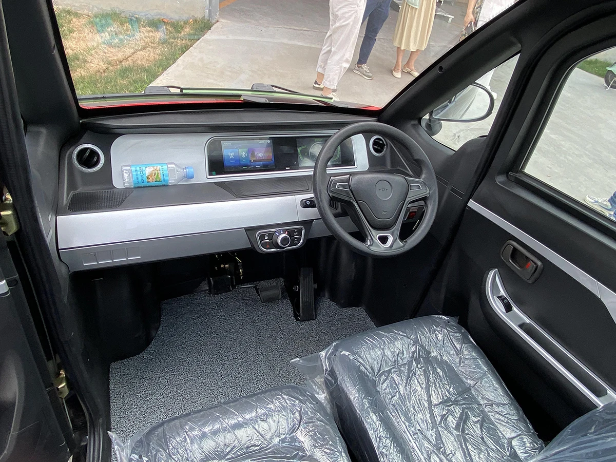 2024 EEC SKD Factory Price Electric Car fully enclosed closed Disabled Mobile Elder Man Wheelchair Passenger Electric Vehicle