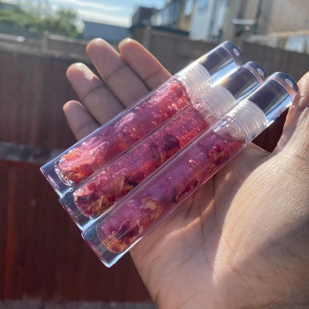High Quality Custom Vegan Clear Plumping Lip Gloss Private Label Base Glitter Flower Fruit Lipgloss Liquid Lipstick
