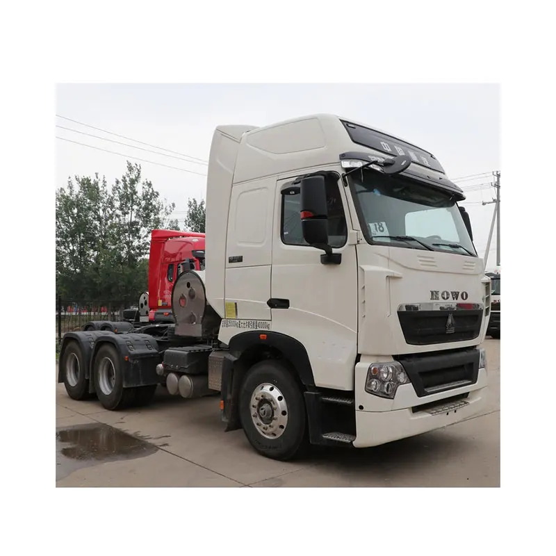 Used China National Heavy Truck tractor HOWO LNG CNG T7 A7 6X4 10 tire high-horsepower tractor hot sale