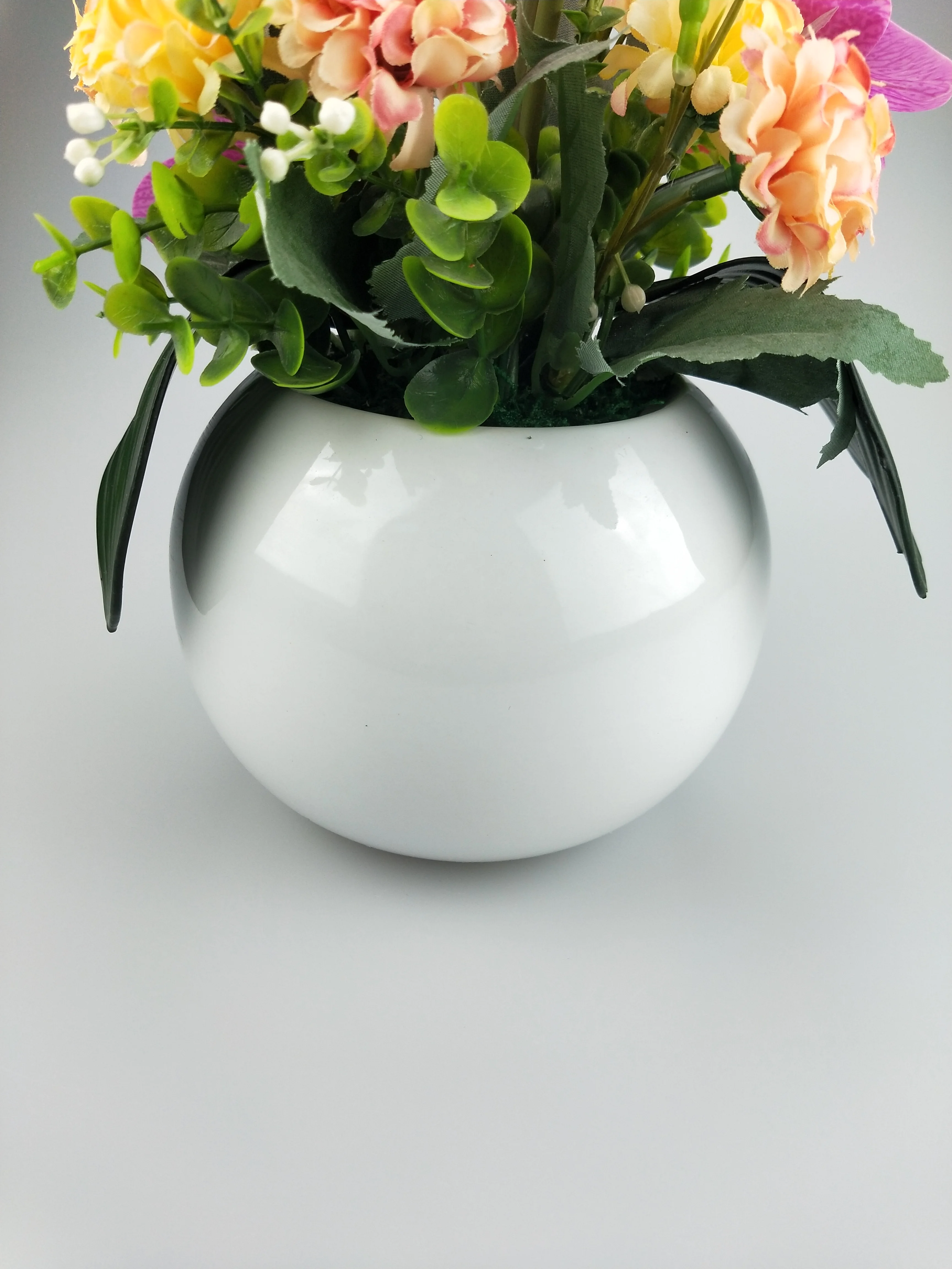 Chinese factory supplier cheap price artificial plastic flower arrangement orchid PE foam leaves in ceramic pot home decor