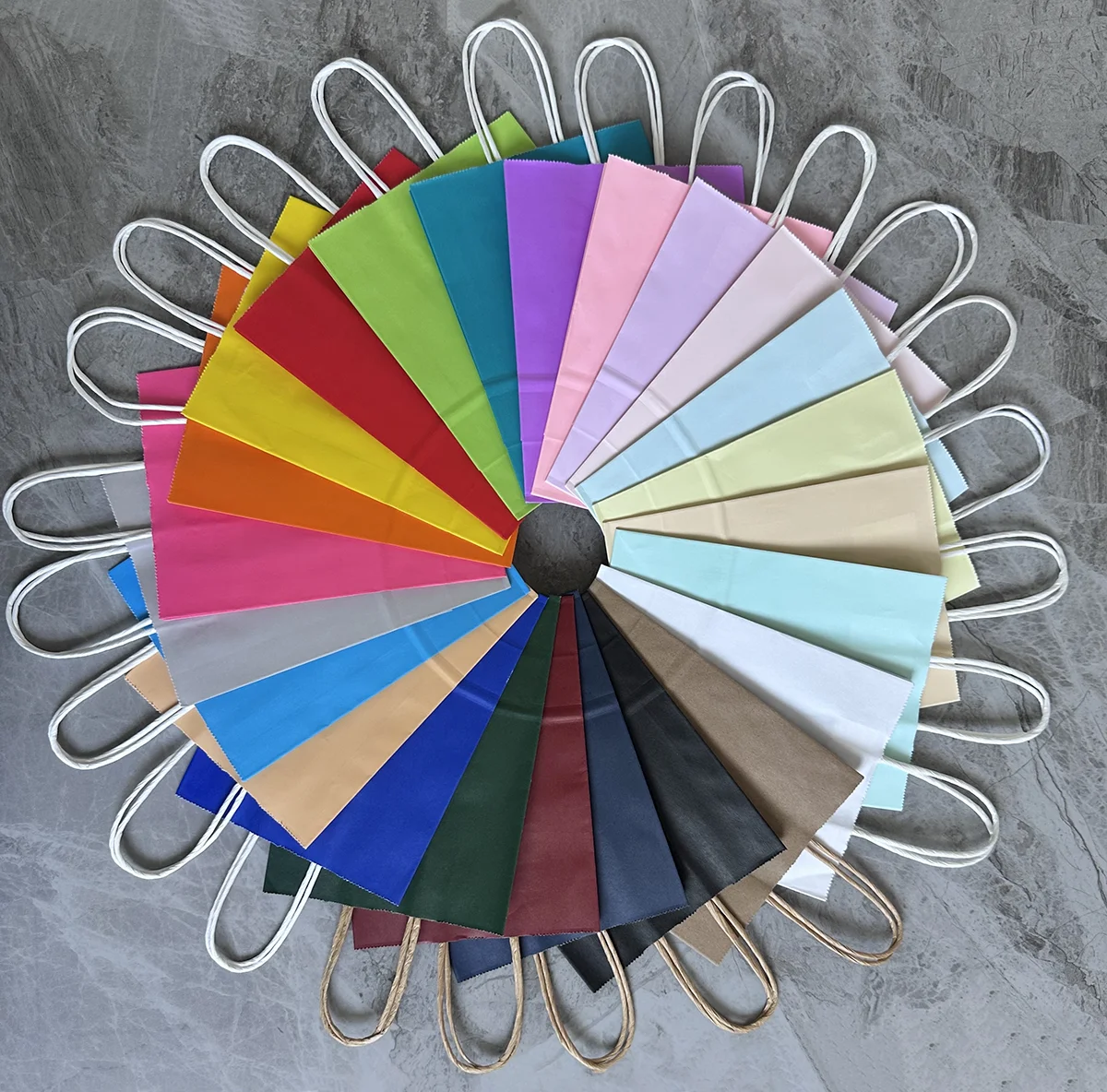 KM 22*27*11cm Kraft Paper Gift Bags Rainbow Wedding Favor Candy Box Cookie Packaging Handbag Christmas Birthday Wedding Party