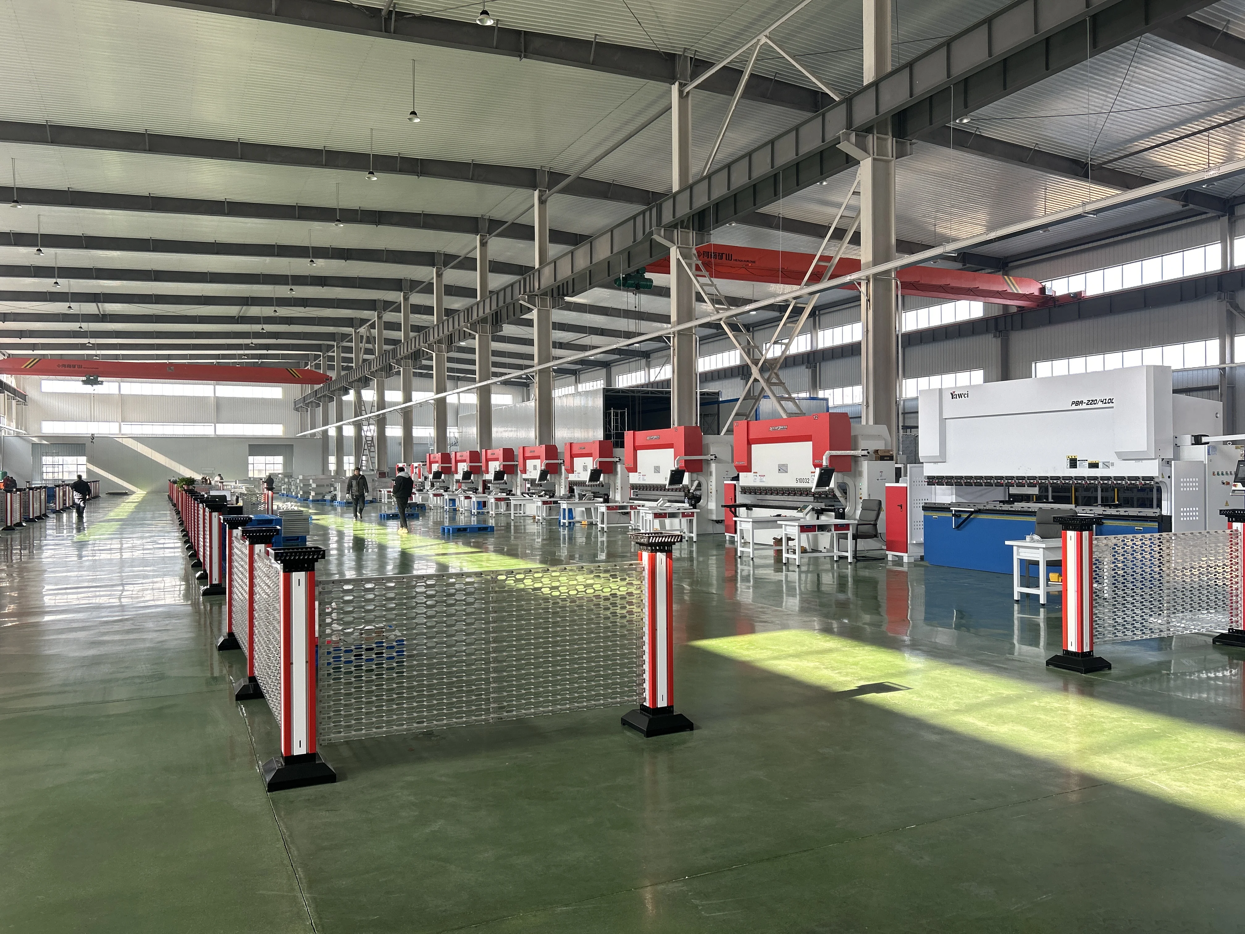 User-Customized Control Room Furniture - Tailored Solutions for Unique Needs V100