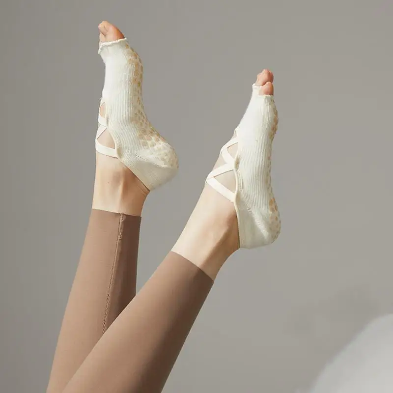 Free Sample 7 Colors Professional Non-Slip Silicone Grip Custom Design Pilates Socks Open Five Toe Double Strap Yoga Socks