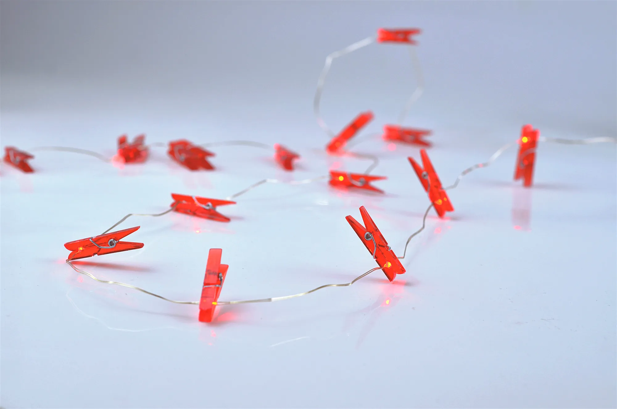 LED Fairy Light With Red Photo Clips Battery Firefly Mini Clip LED String Lights Micro Dot Silver Copper Wire Night Light