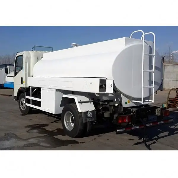  Китайский грузовик sinotruck howo для перевозки топливного бака 8 куб. М