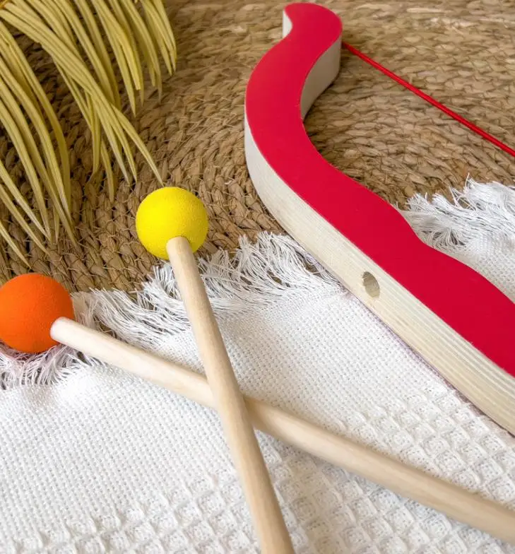 Classic Wooden Bow and Arrow toy for children archery shooting set  Outdoor Games for kids with good Gifts for Kids