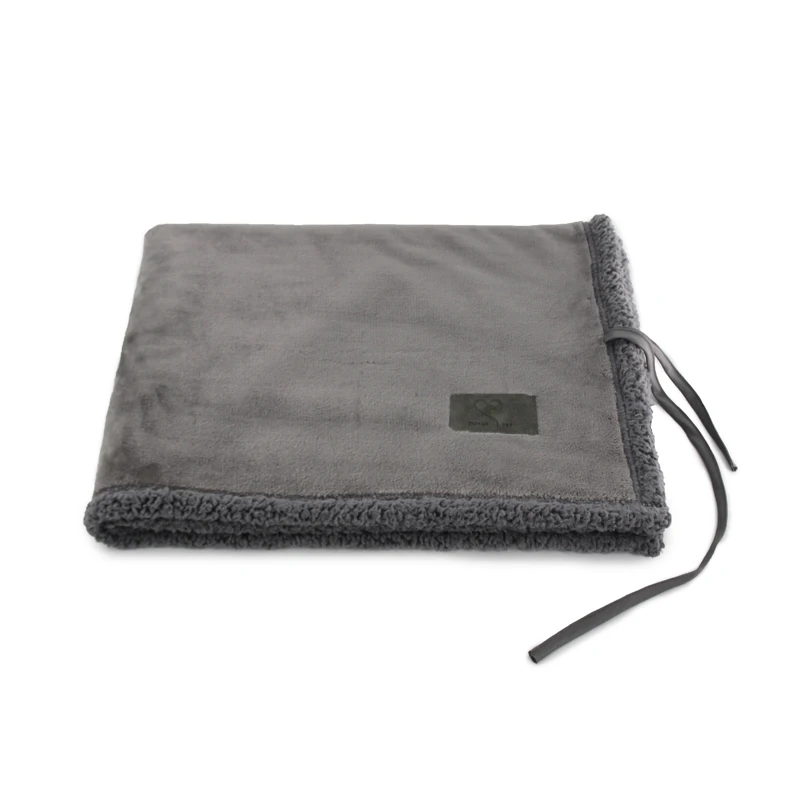 Manufacturer Soft Flannel Pet Blanket Tpu Waterproof technology Reversible Pet Dog Blanket For Dog Cat