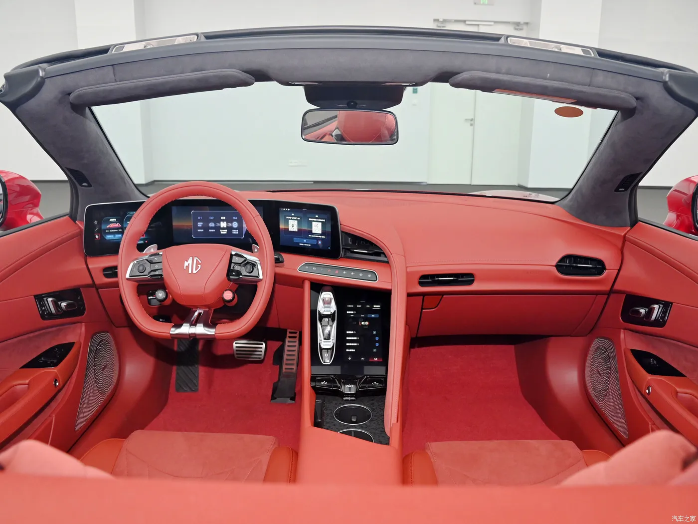 2024 of SAIC MG Cyberster Convertible electric car EV 400kW/725Nm R20 four wheel LHD used car for sale