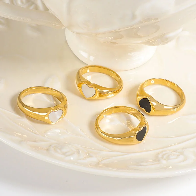 MICCI 18K Gold Stainless Steel Small Heart Love Ring Female Student Ladies Wear Black Resin Shell Tiny Heart Rings for Women