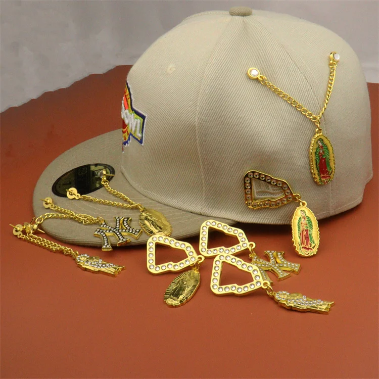 Manufacturer Wholesale Custom Metal Craft Enamel Diamond Frame Panda Fitted Hat Pins Pin Hat