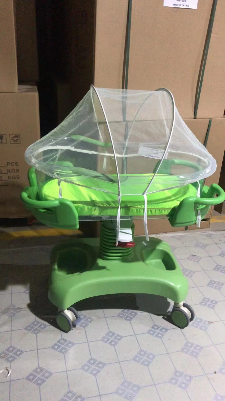 High quality cheap portable ABS flexible adjustable hospital baby bed for new born