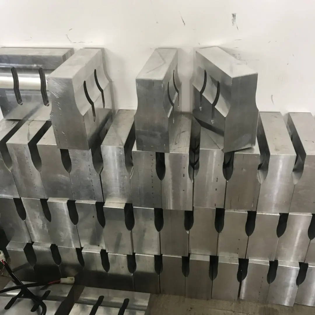 Ultrasonic welding horn Ultrasonic welding mold Steel mold aluminum mold 20K15K product available