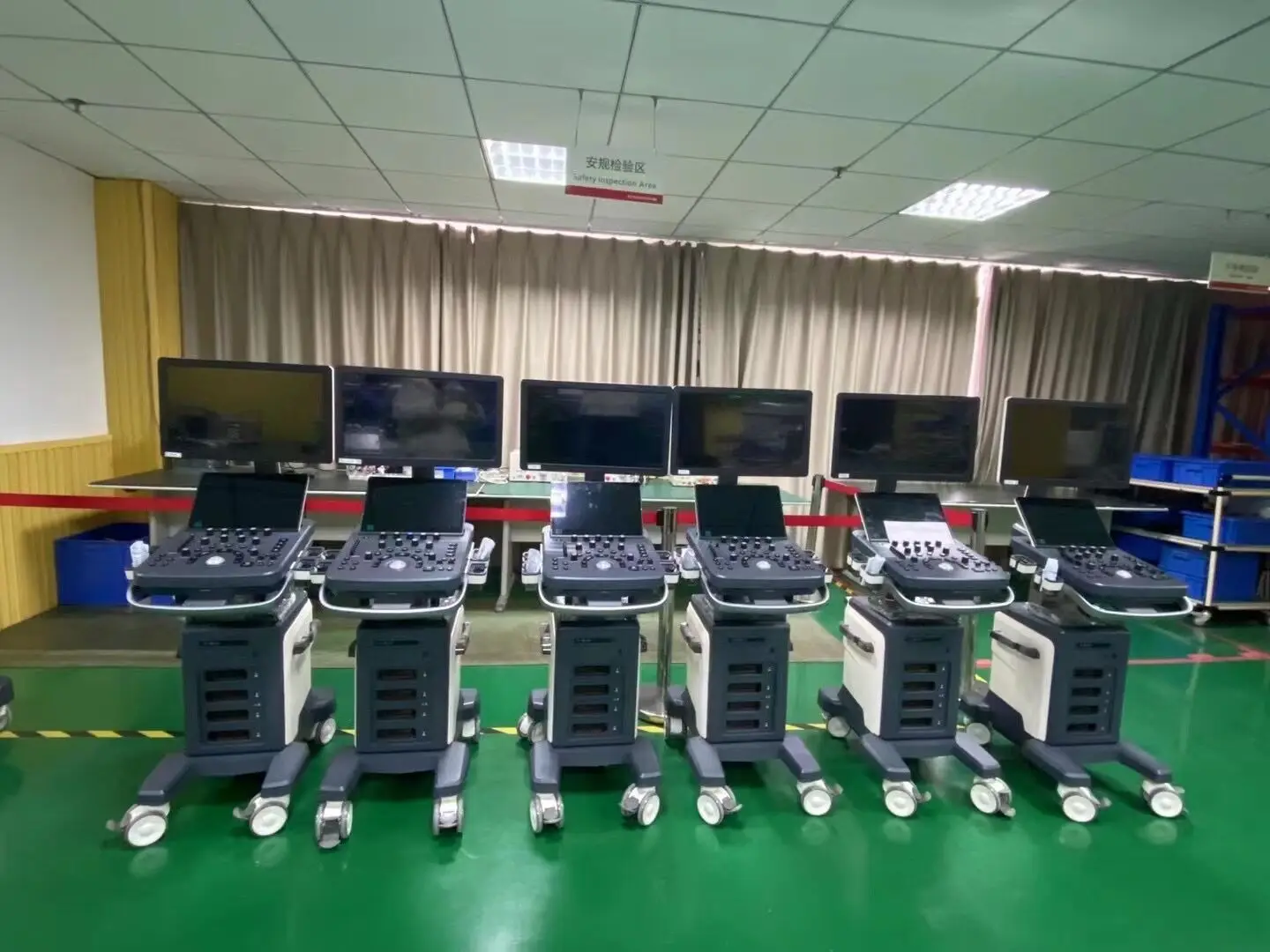 LTUB72 Medical Equipment Ultrasound Probe Scanner 21Inches Full Digital Color Doppler Ultrasound Scanner