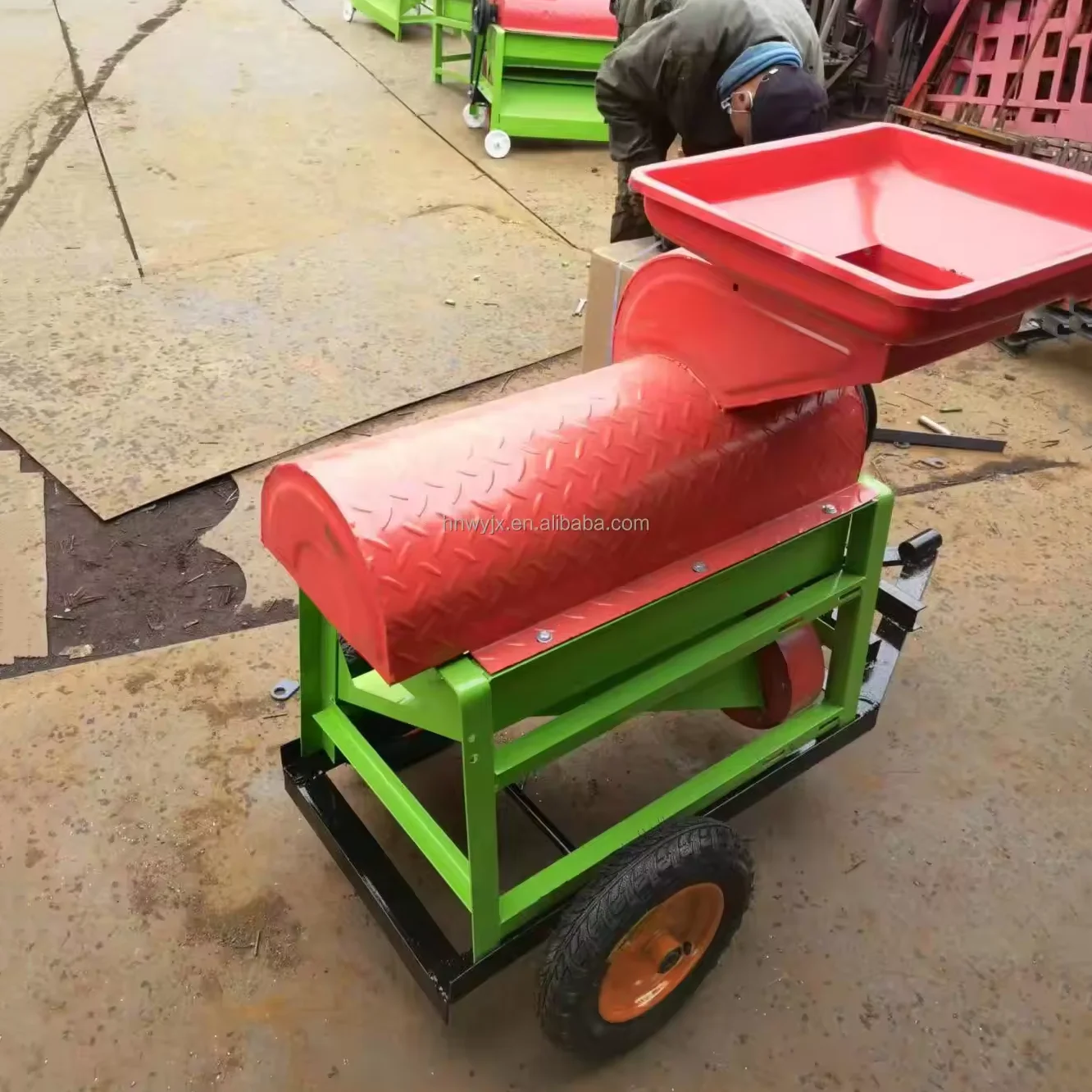 Mini maize thresher machine removing corn cob seed separator corn thresher machine maize threshing