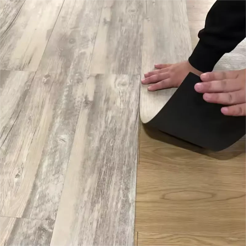 Indoor Decoration LVT Tiles with High Quality and Impact Resistance for Commercial and Residential Use with a Wood Grain Look