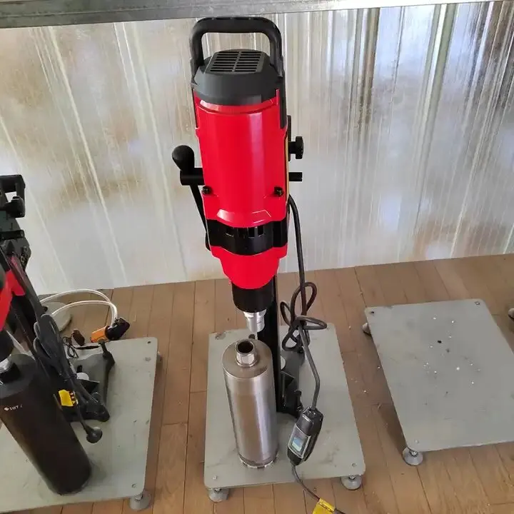 Single Speed 600r/min Heavy Duty Concrete Core Drilling Machine 2300W Semi Automatic Bench Drill Machine