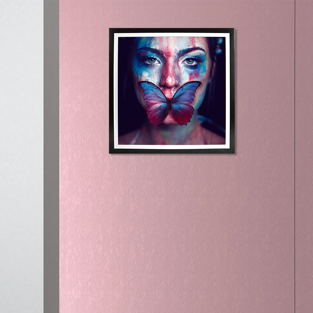 33.2 inch square high quality HD wall mounted interactive Android WIFI digital advertising screens for sale