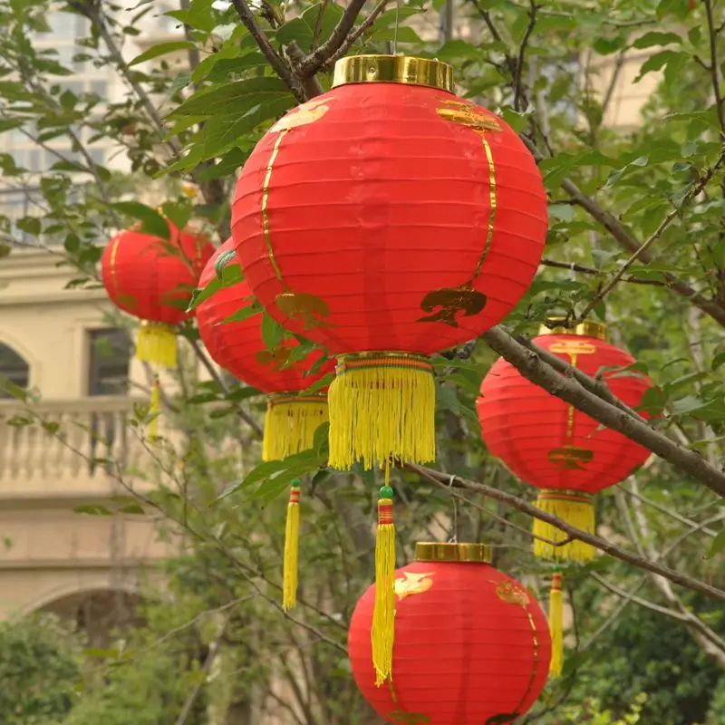 Traditional Chinese Outdoor Red Lantern New Year Decoration