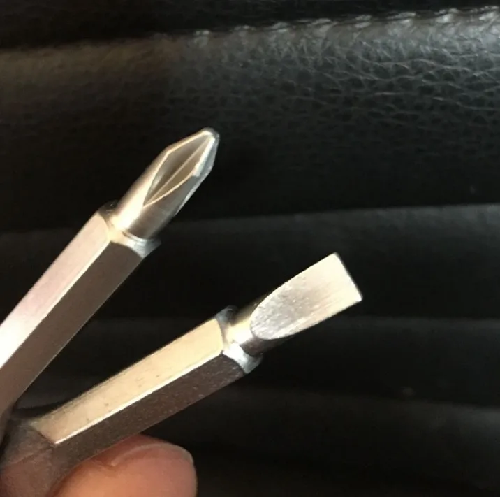 Factory Price Mini Slot Type Screwdriver and Cross Screwdriver Multi-tool Metal Keychain