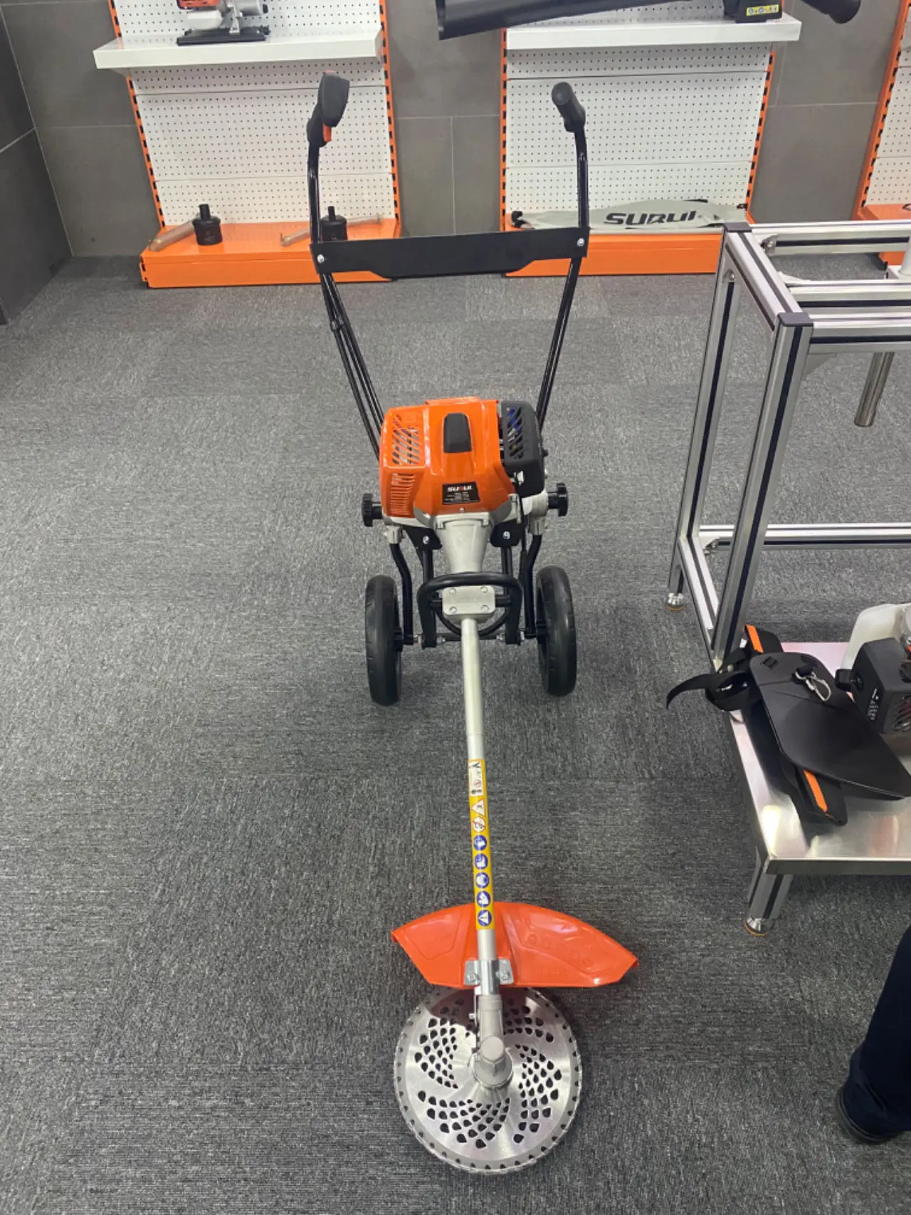 1E40F Gasoline 2 Stroke 52cc Hand Push Brush Cutter Grass Trimmer Cutting Machine For Garden With Two Wheels