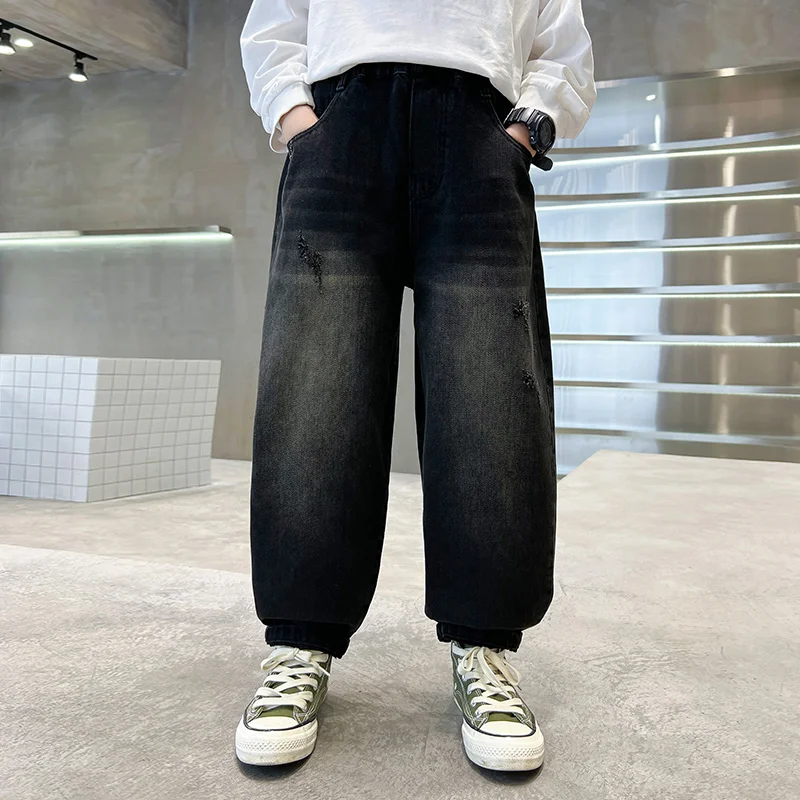 Прямые джинсы для мальчиков осенне-зимнего сезона