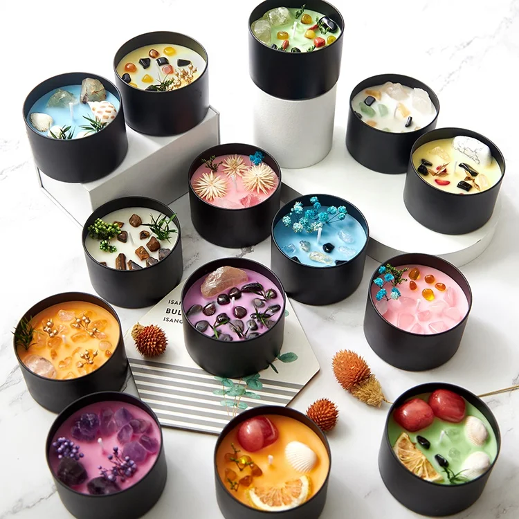 Hot Selling Black Tin Flower Dried Soy Wax Christmas Aromatherapy Custom Healing Crystal Clear Quartz Scented Luxury Candles