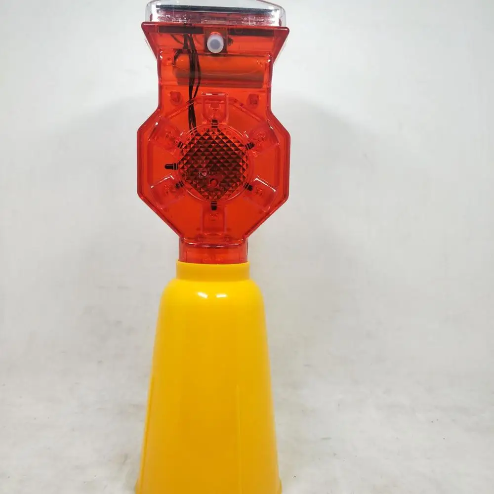 High Visibility warning light / Solar Powered Traffic Cone Warning Light