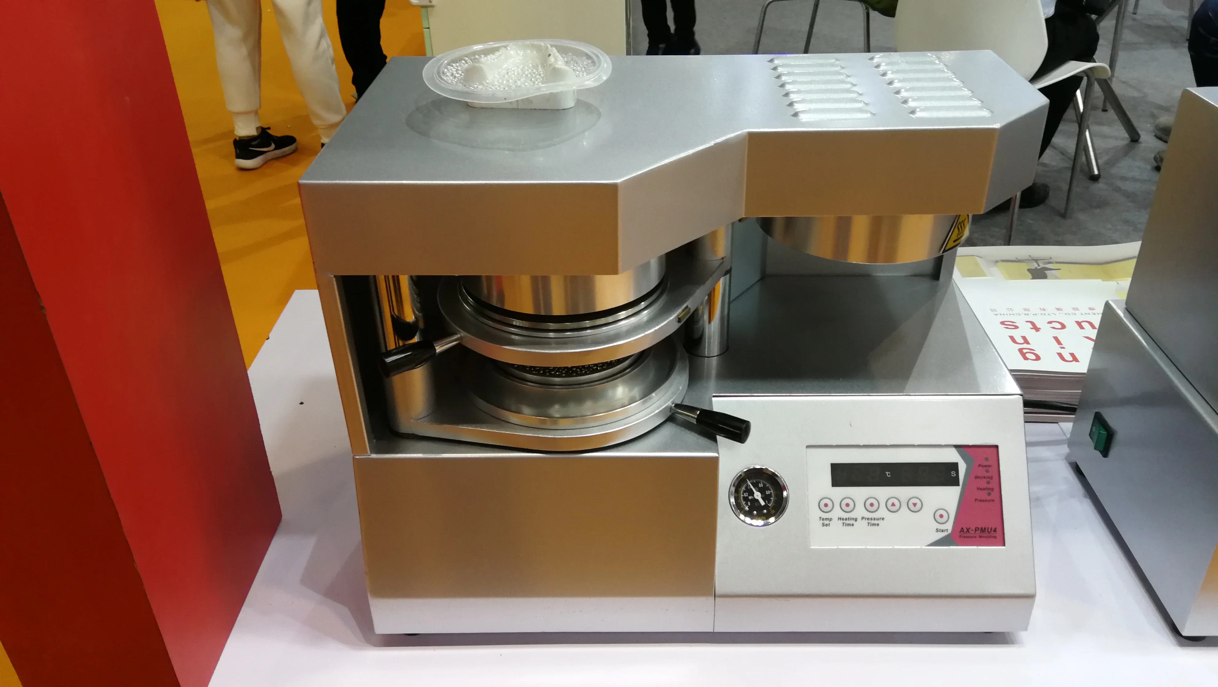  220V/110V Orthodontic Mouth Guard Molding Machine with Vacuum
