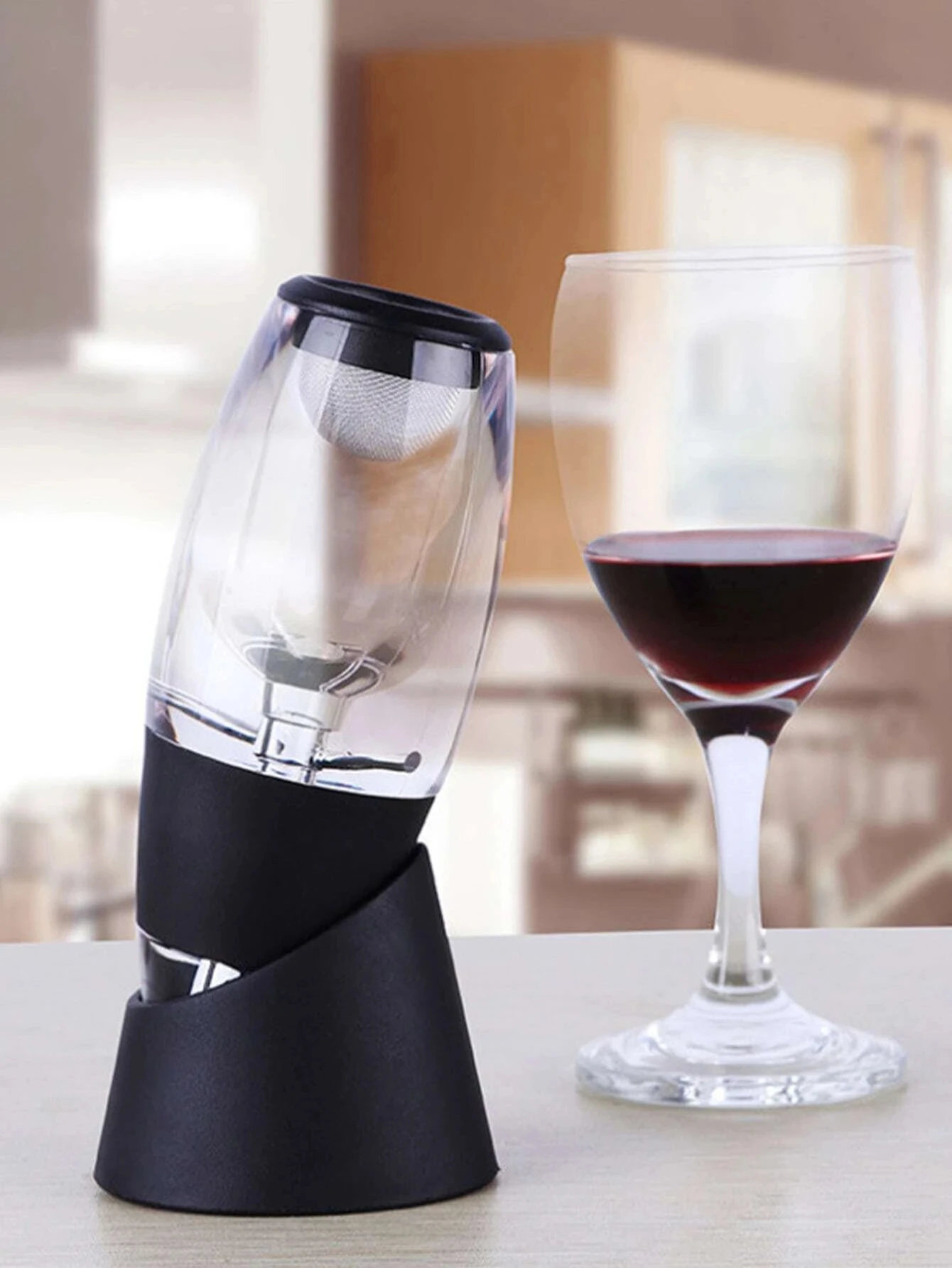 Red Wine Aerator Pourers for Wine Gift Home Use Party Portable Decanter with Base