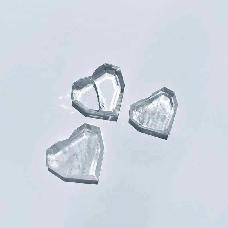Hand Carved Natural Small Clear Quartz Heart Crystal Faceted Heart Clear Quartz Carvings Crystal Crown Chakra Healing