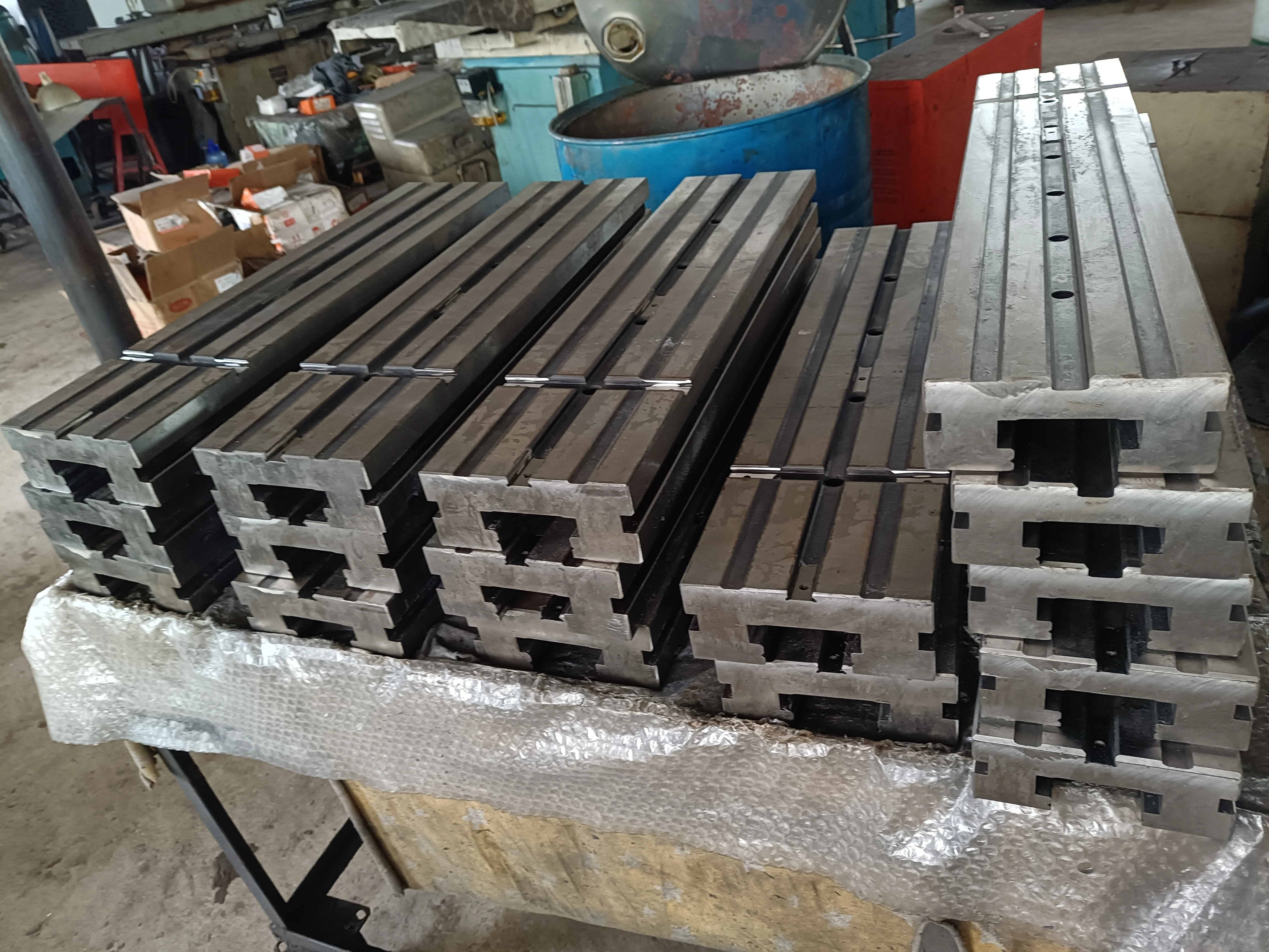 Factory direct supply 20CrMnTi Application  Machining Centers GT200 200x600 precision modular vises