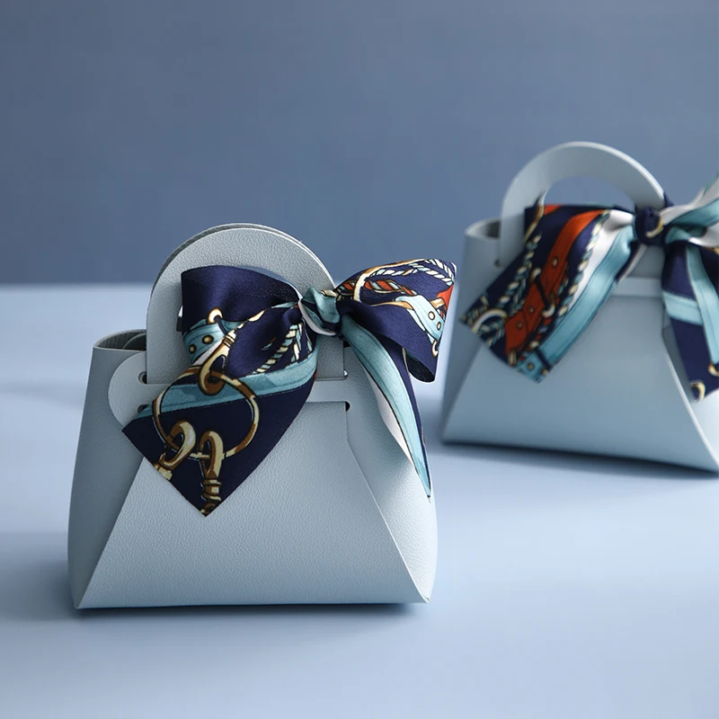 Leather Wedding Favors Candy Portable Bag Christmas Candy Gift Small Bags Basket Jewelry Packaging Boxes Baby Shower