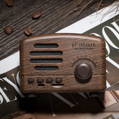 portable mini FM radio wooden wirless speaker TF card play  classic design fashional BT 5.0 hifi stereo outdoor indoor speaker