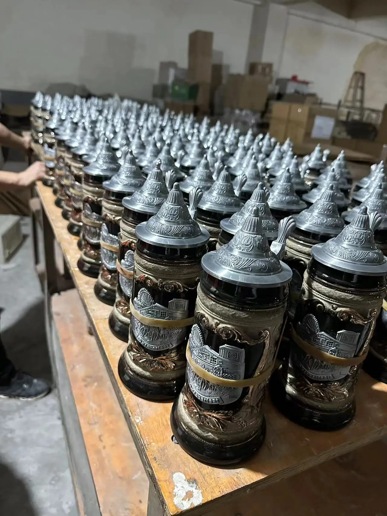 Wholesale Custom German Ceramic Beer Mug with Metal Lid