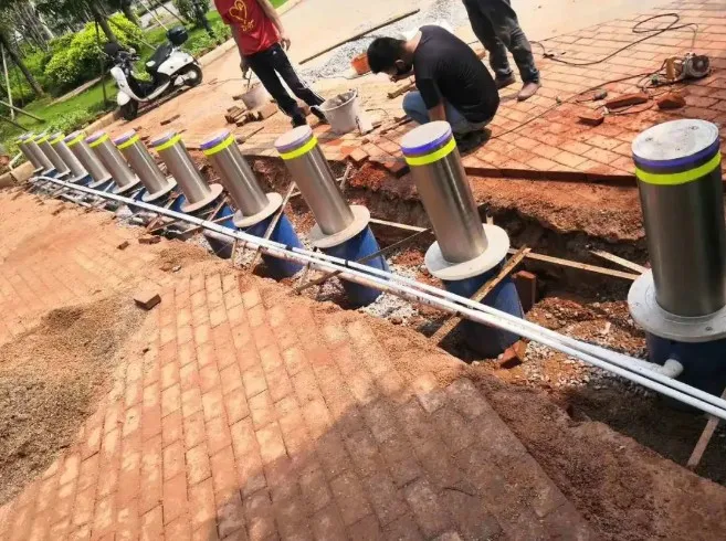 Road pole lot entrance bollard factory price full automatic rising hydraulic bollard