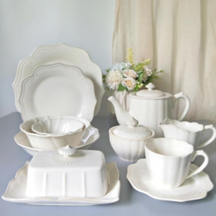 White Nordic Dinner Set Embossing Crockery Ceramic Dinnerware Set Porcelain White Cheap Dinnerware Sets