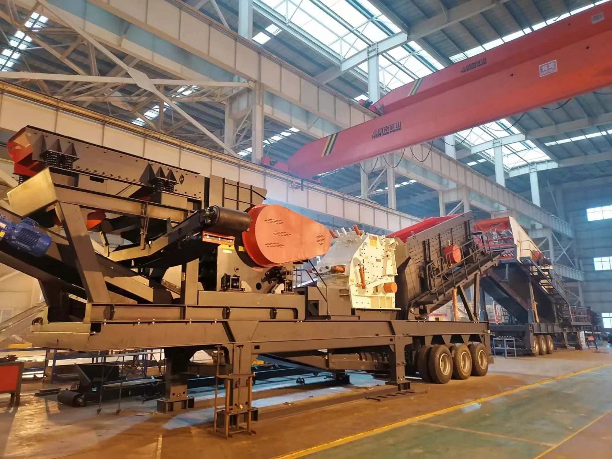 lo mas vendido 2024 most sold zhengzhou Portable diesel small mobile hammer mill crusher for stone crushing plant