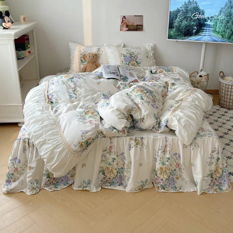 French luxury Lovely Princess Solid color 100% cotton Puffy bed skirt 4pcs bedding set Vintage Pleated lace welt quilts duvet