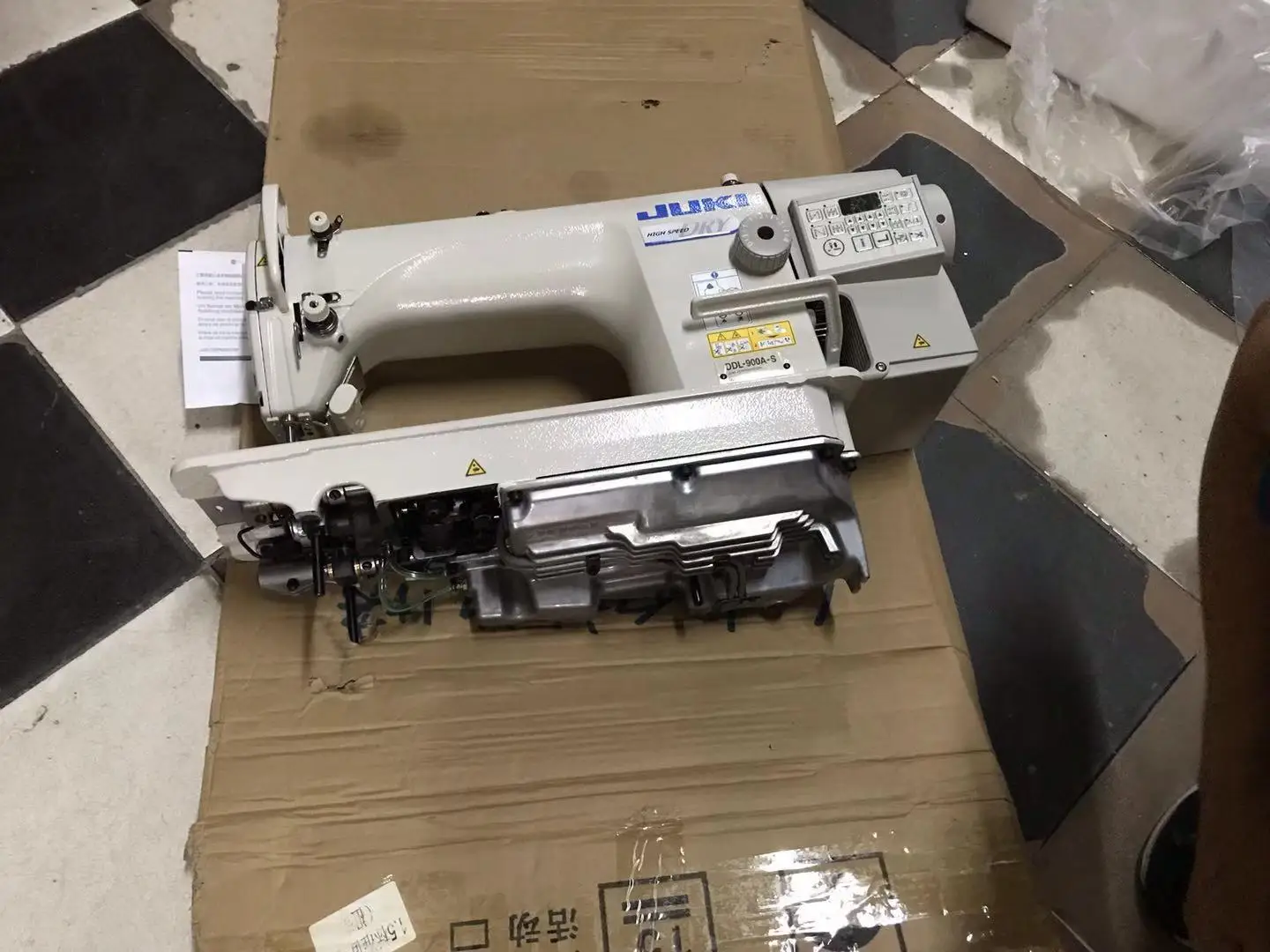 Original NeW DDL-900B Direct Drive Industrial Lockstitch Sewing Machine with Automatic Thread Trimmer