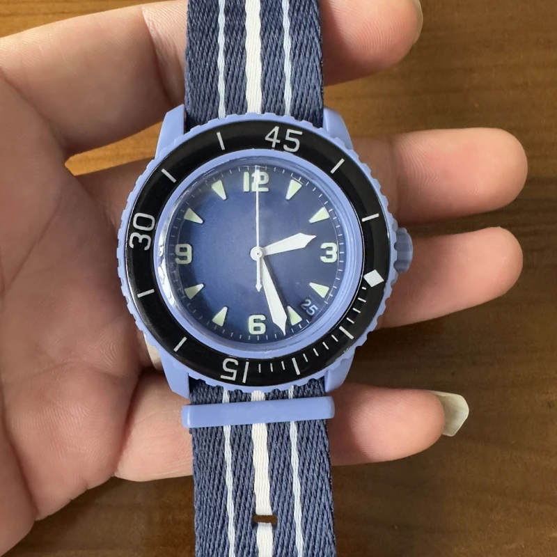 Mercury Watch 40 mm Dial up High Quality Luxury Quartz Couple Bracelet Relogio Masculino Reloj planet watch