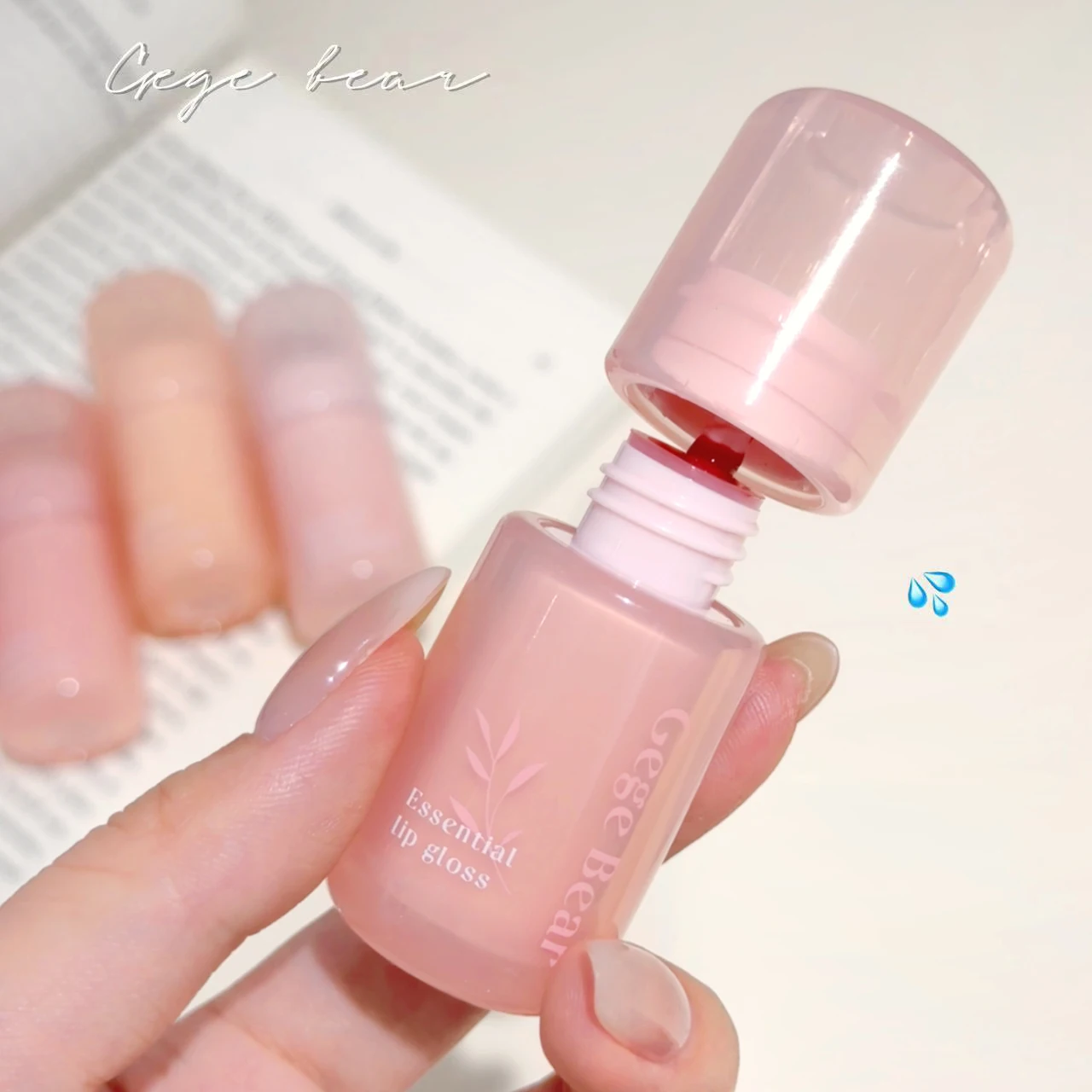 Gege Bear Wholesale Price Jelly Lip Oil Moisturizing Essence Water Mirror Surface Lip Glaze Bright And Tender Lipstick