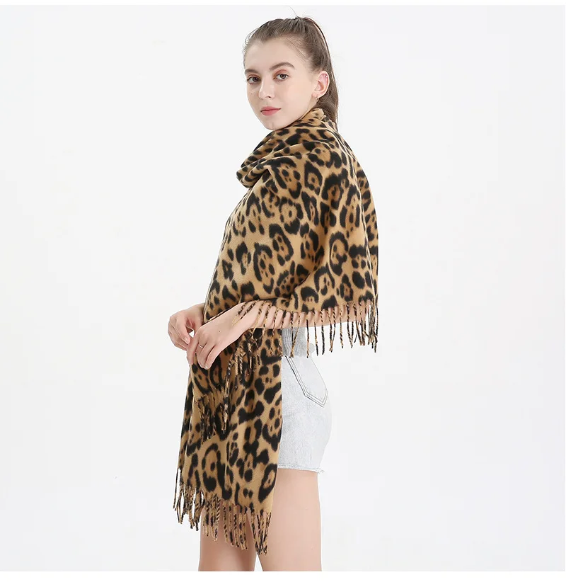 Fashion hot sale soft winter women animal printed leopard acrylic scarf