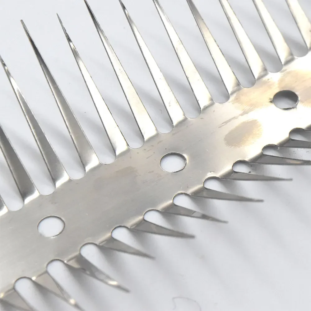 Qiaoliang Effective metal anti climb fence spikes Anti-theft wall spikes with top sharp Anti bird spikes bird repeller