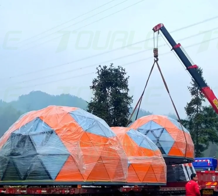 Double-storey attic geodesic dome scenic hotel accommodation housing space technology sense Star Capsule