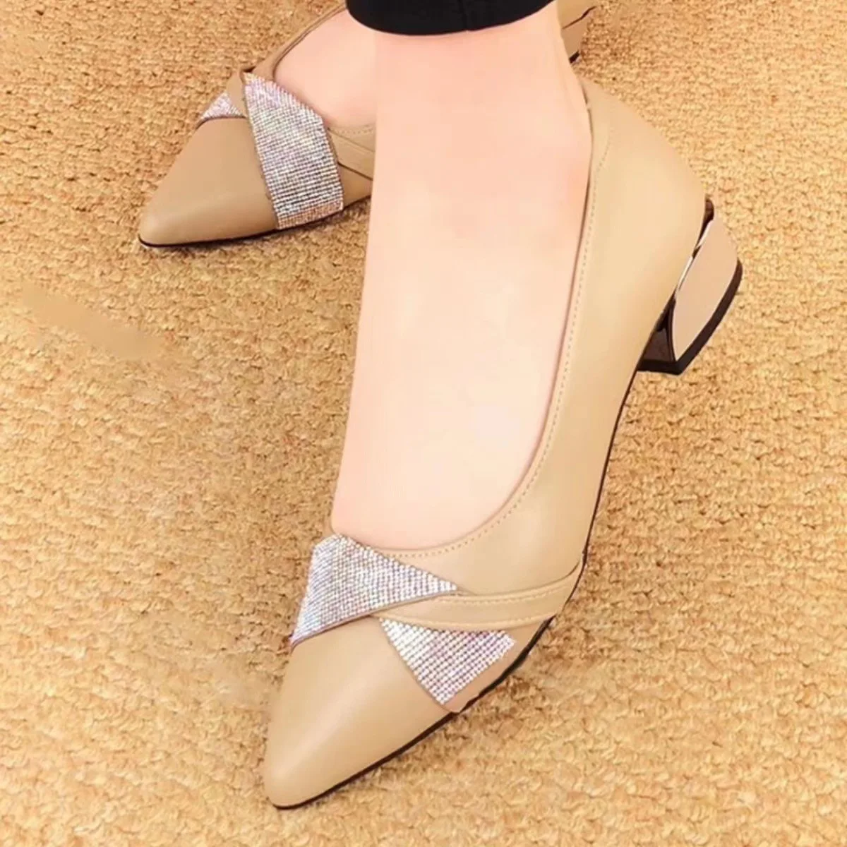 2024 wholesale low prices low heel ladies pumps shoes for women new styles