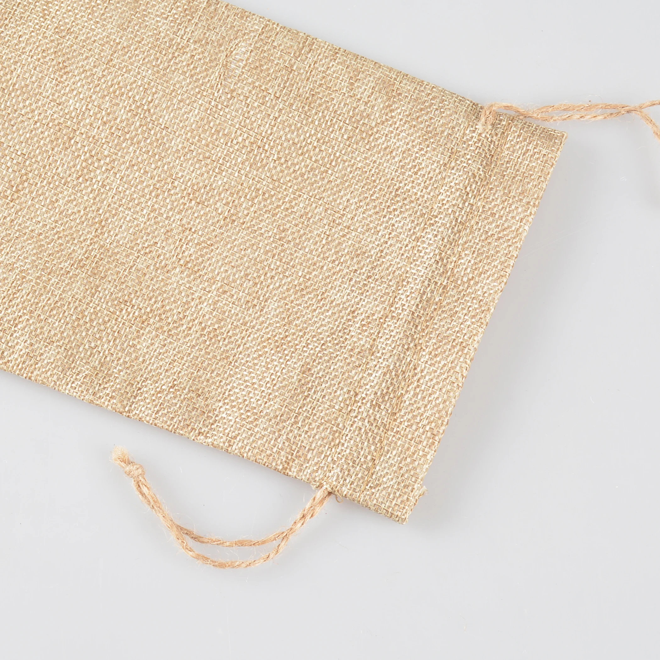 Wholesale Burlap Gift Sack Jute Rope Gift Bags For Wedding Party Favor Drawstring Bags Pouch Custom Logo Accept