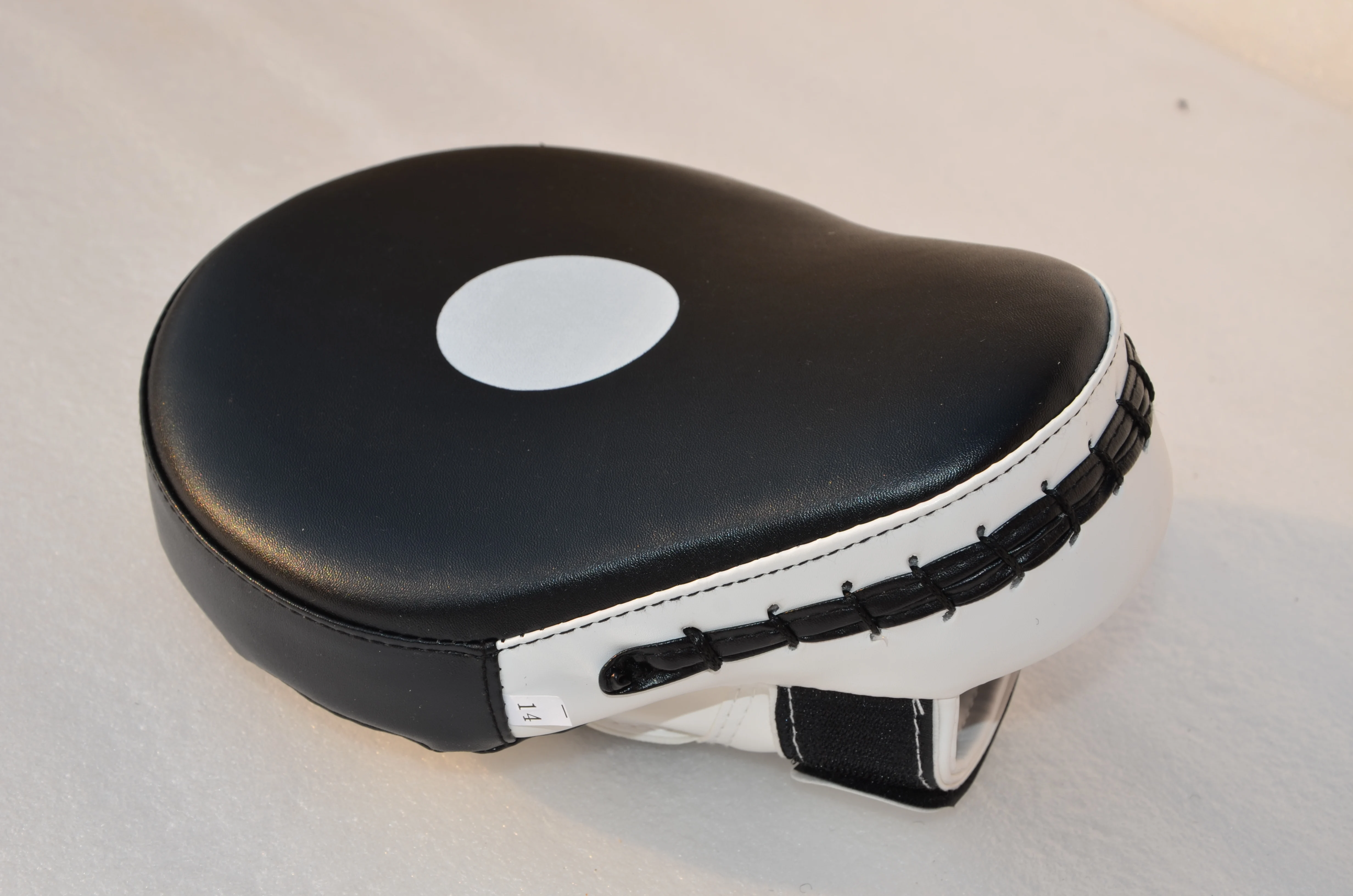 
Custom boxing pad target boxing hand pads punching target boxing focus mitts pads 